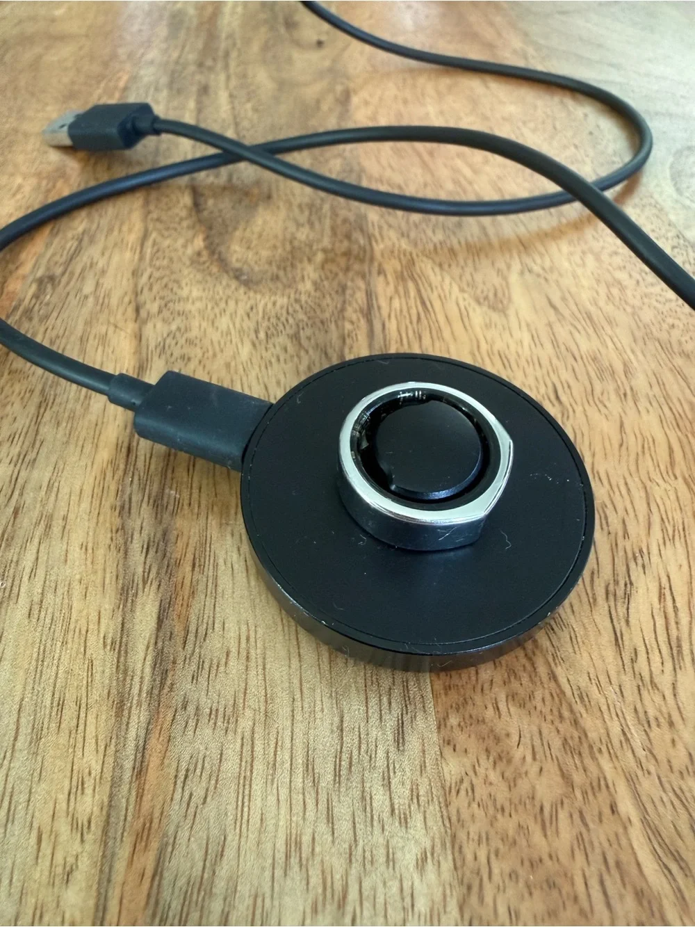 Oura Smart Ring Charging Dock - Silver/Black